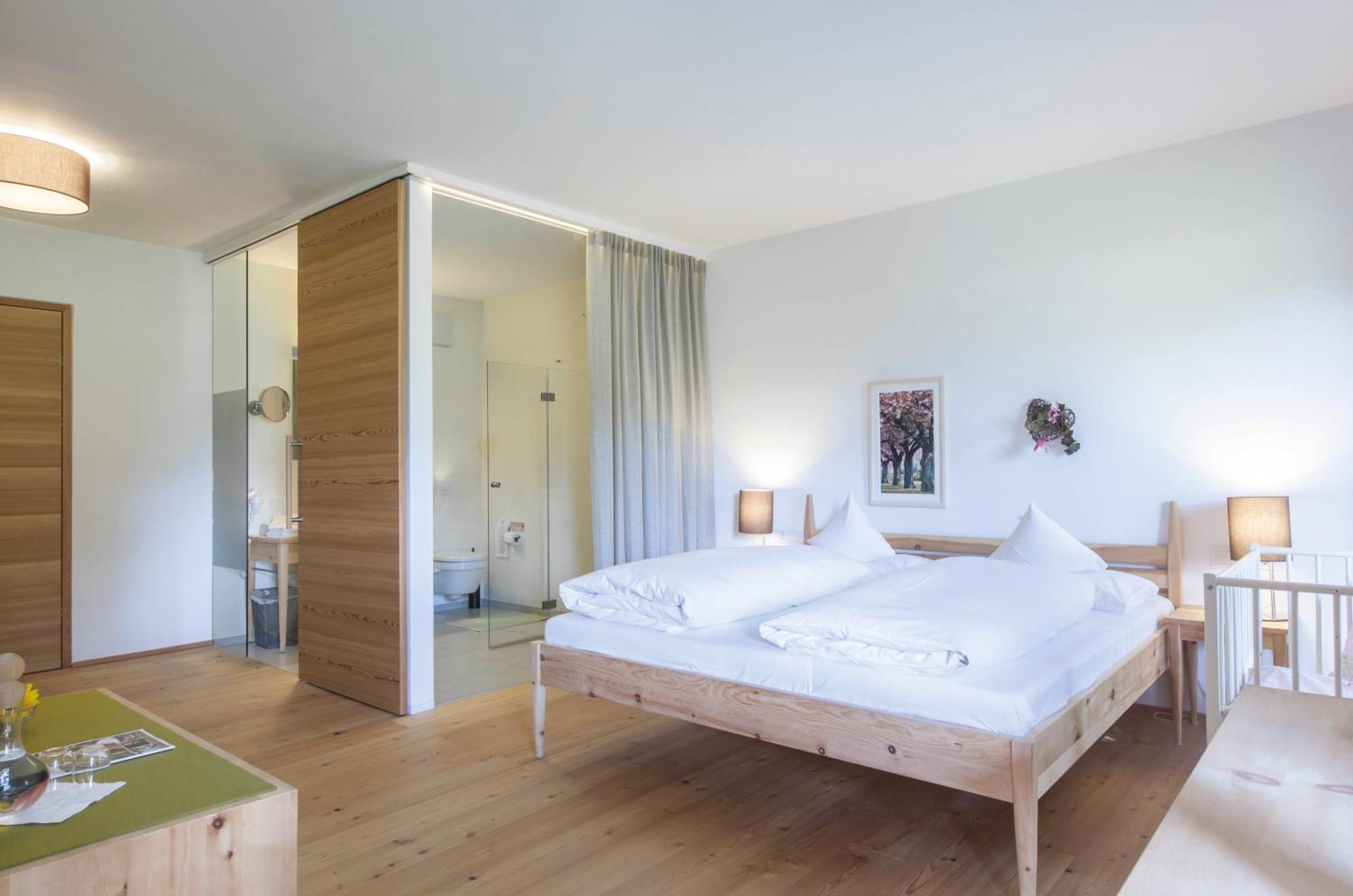 Hotel B&B "Zur Schanz" エープス エクステリア 写真