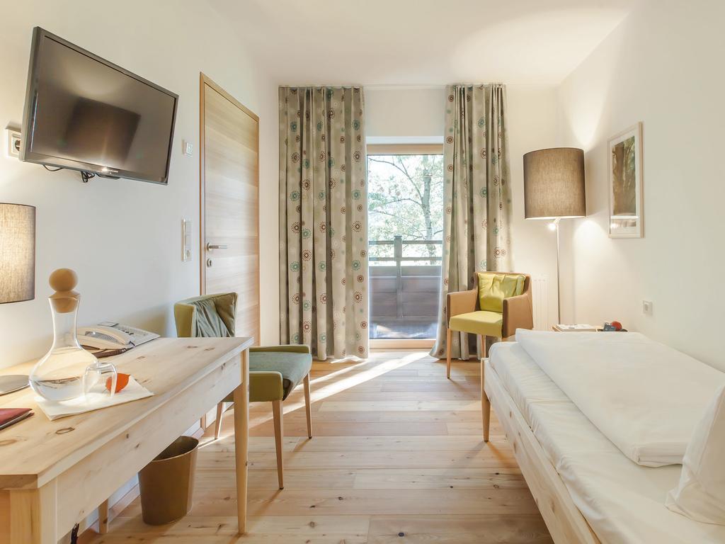Hotel B&B "Zur Schanz" エープス エクステリア 写真
