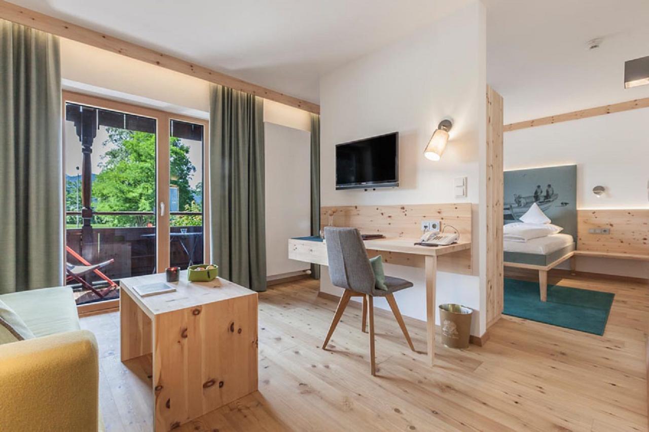 Hotel B&B "Zur Schanz" エープス エクステリア 写真